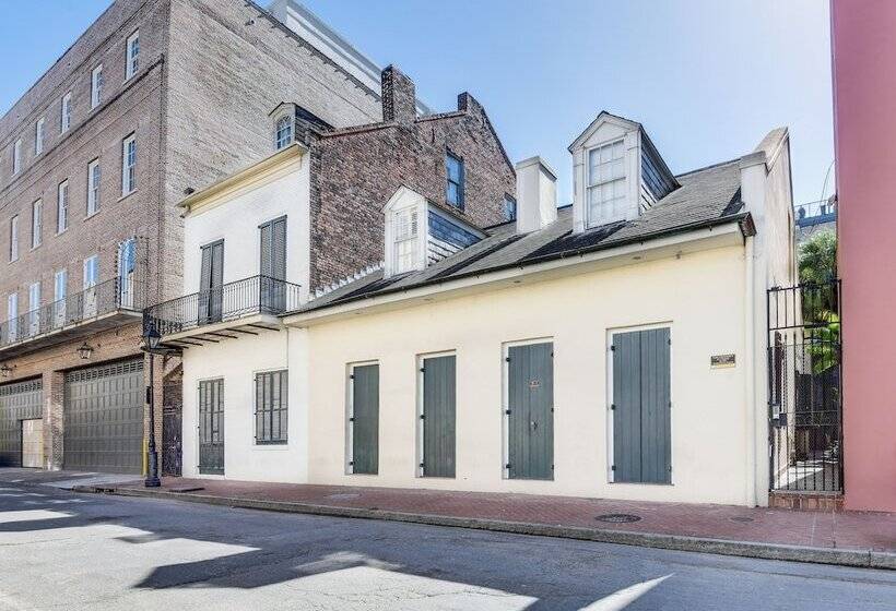 فندق Chateau Orleans