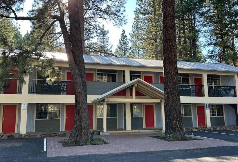 Отель Crater Lake Gateway   Hwy 140