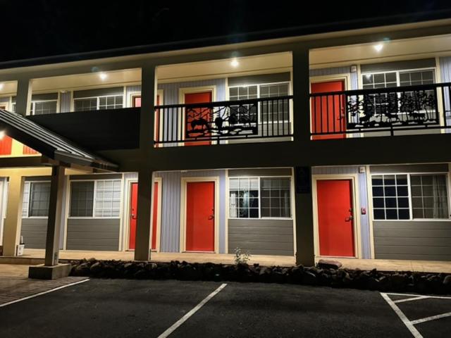 Отель Crater Lake Gateway   Hwy 140