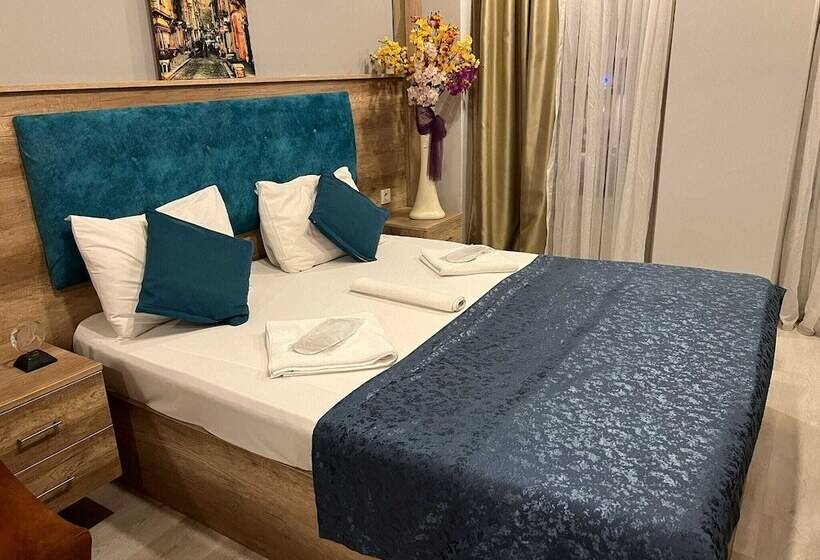 בית מלון כפרי Destinia Pera