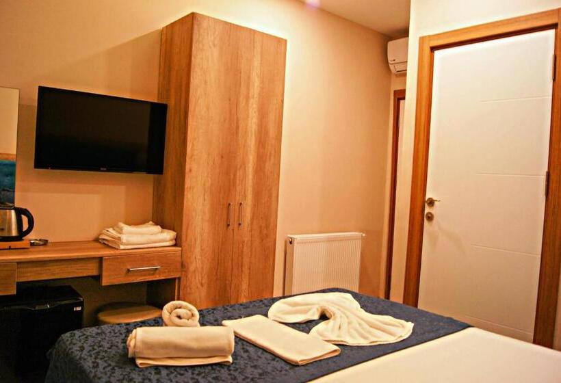 בית מלון כפרי Destinia Pera