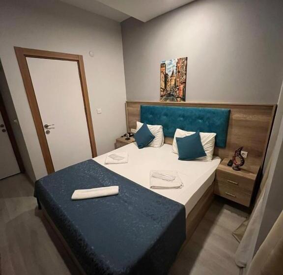 בית מלון כפרי Destinia Pera