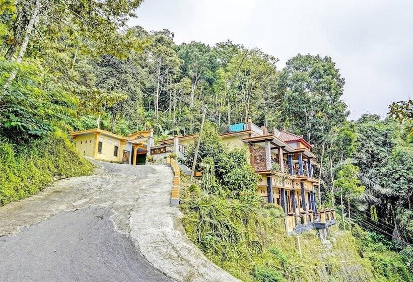 בית מלון כפרי D'jamus Resort Telaga Ngebel By Oyo