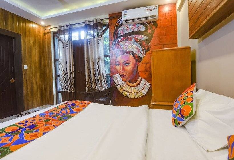 Отель Fabexpress Corinthia Boutique Rooms   Nr Candolim Beach