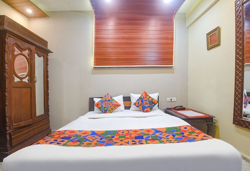Отель Fabexpress Corinthia Boutique Rooms   Nr Candolim Beach