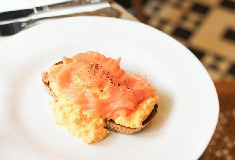 فندق Fleur De Lys Bampton