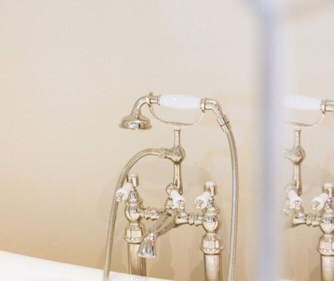 فندق Fleur De Lys Bampton