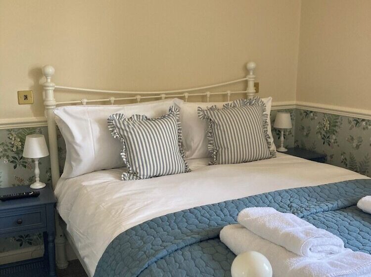 فندق Fleur De Lys Bampton