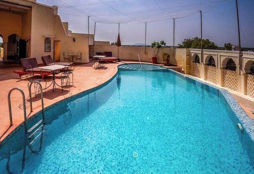 فندق Fort Barli   A 16th Century Castle