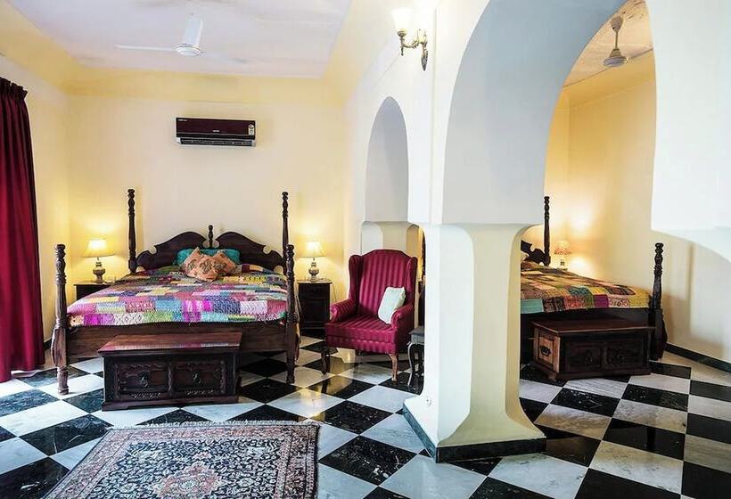 فندق Fort Barli   A 16th Century Castle