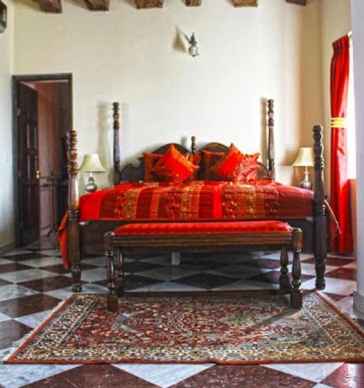 فندق Fort Barli   A 16th Century Castle