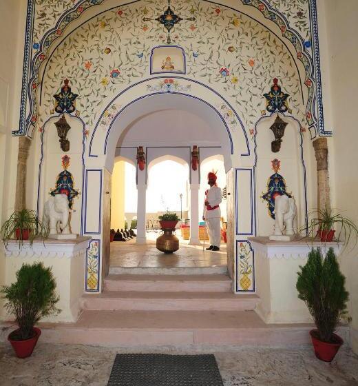 فندق Fort Barli   A 16th Century Castle