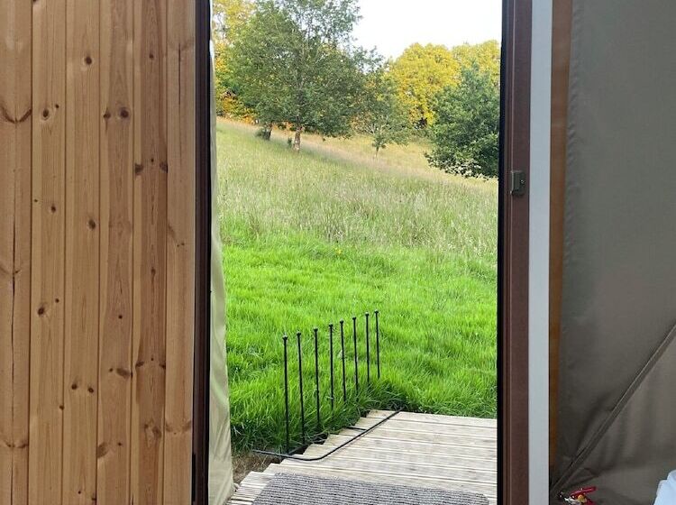 酒店 Frowen Fields