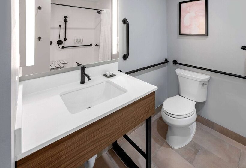 Отель Hawthorn Extended Stay By Wyndham Williston Burlington