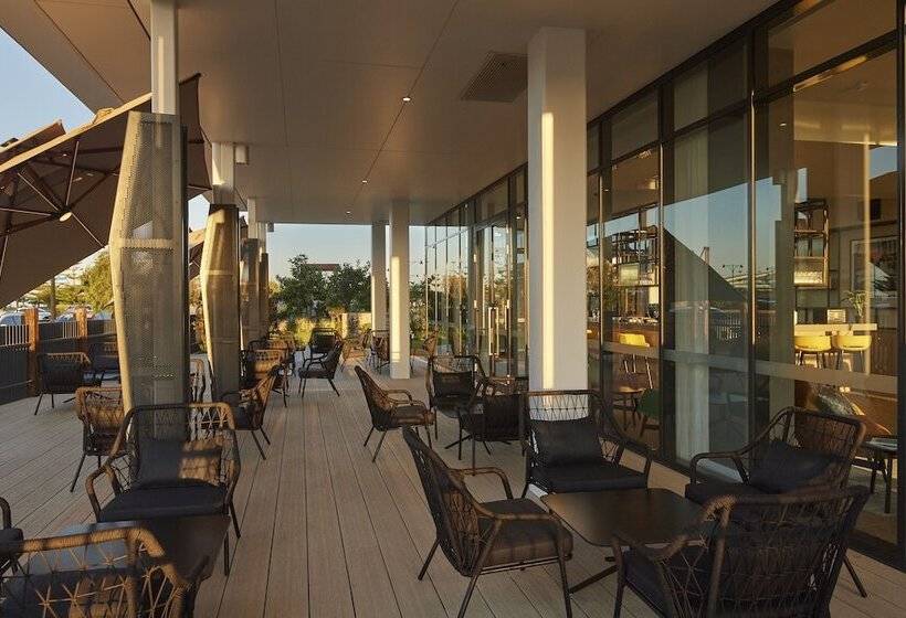 ホテル Hilton Garden Inn Busselton