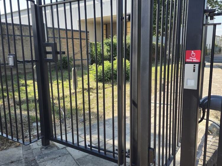 Отель Homefield Lodge