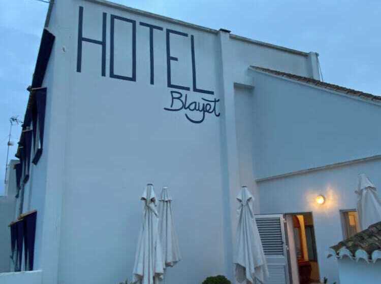 فندق Hostal Blayet
