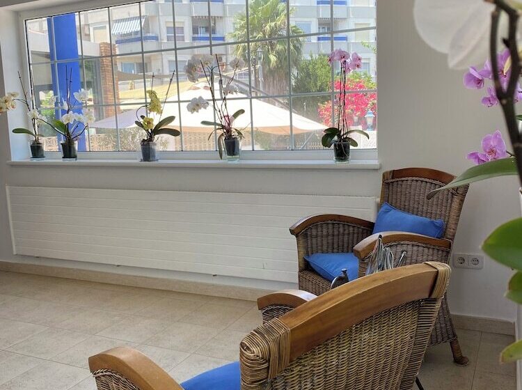 فندق Hostal Blayet