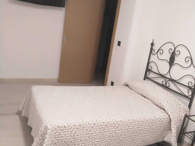 ホテル Hostal María Felisa