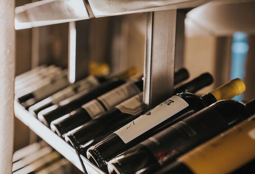 فندق Howard Johnson Plaza La Ribera