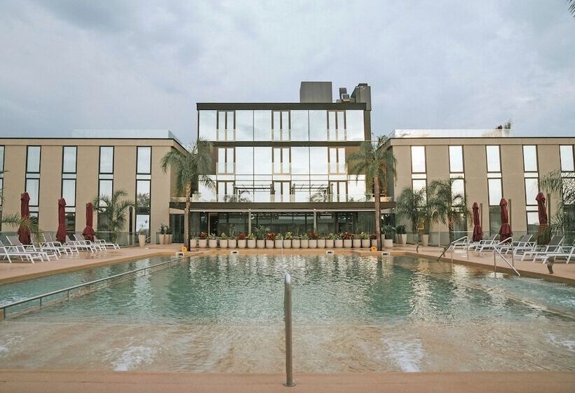 فندق Howard Johnson Plaza La Ribera