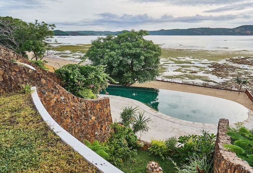 בית מלון כפרי Inlight Lombok Eco Resort