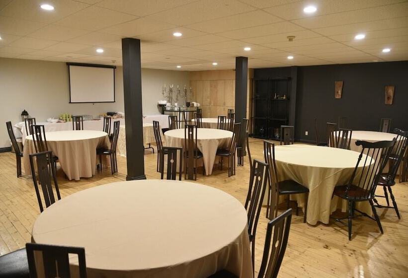 فندق Inn On The Lake