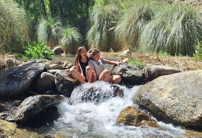 هتل Loma Puskana Casas