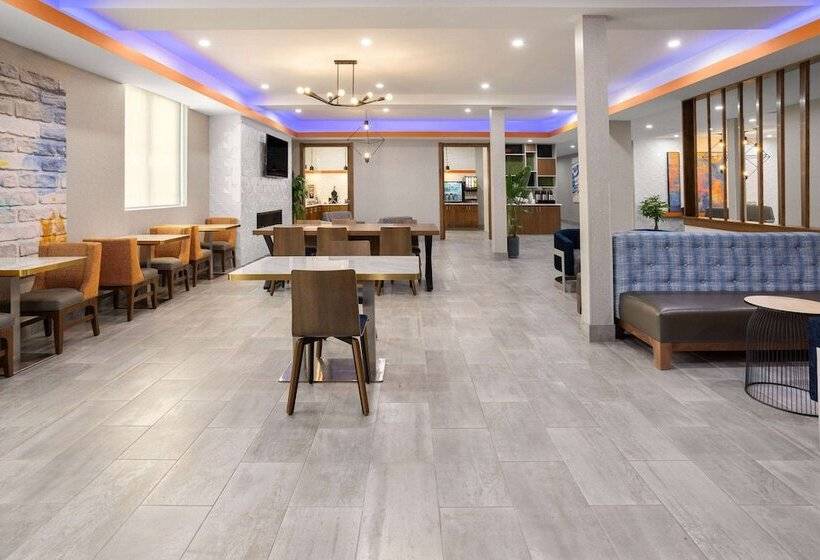 فندق La Quinta Inn & Suites By Wyndham Williston Burlington