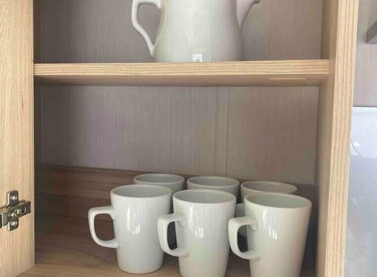 هتل Luxuary Static Caravan Sleeps 6 Coopers Beach   Luxurious Get Away