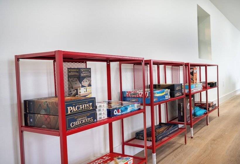 Отель Marina Bay Cottages