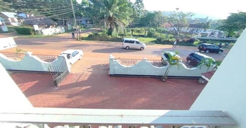 호텔 New Coffee Tree