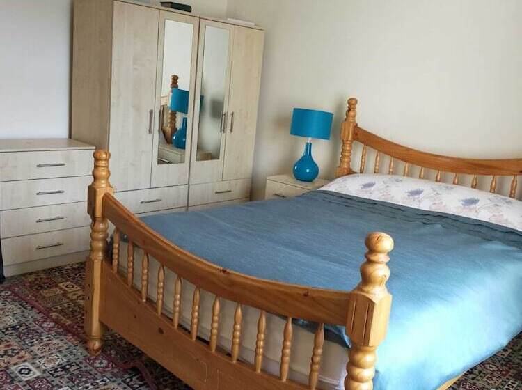 בית מלון כפרי Female Only Room