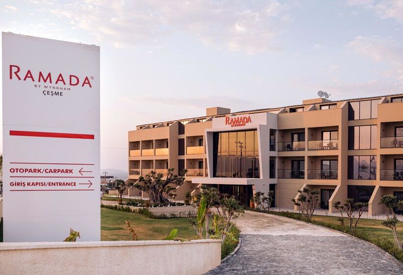 فندق Ramada By Wyndham Cesme