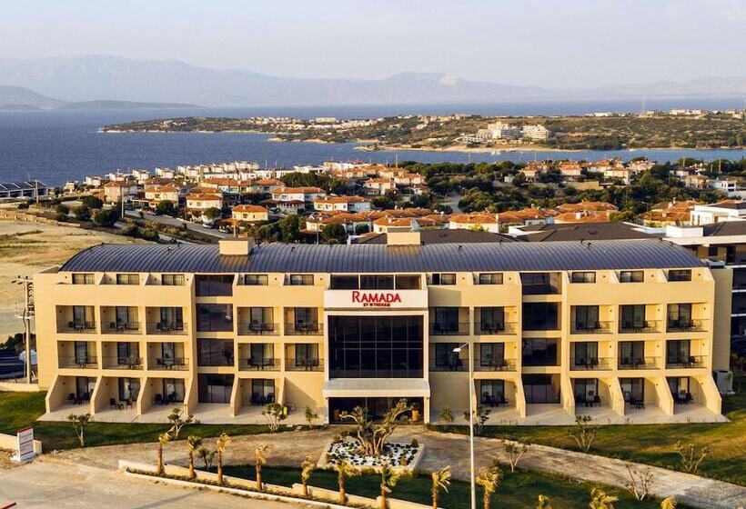 فندق Ramada By Wyndham Cesme