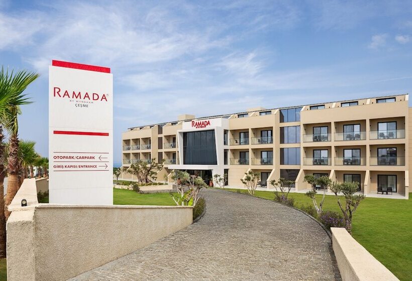 فندق Ramada By Wyndham Cesme