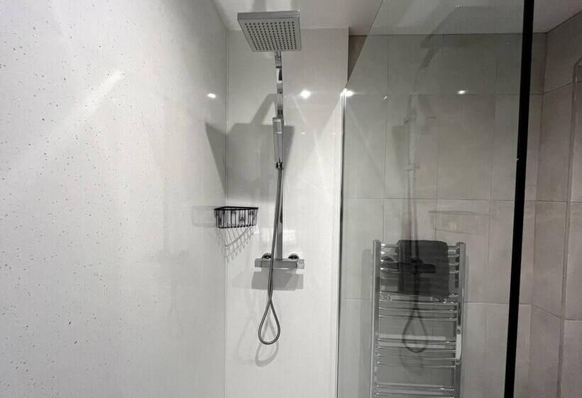 هتل روستایی Peak District Old Forge In Over Haddon