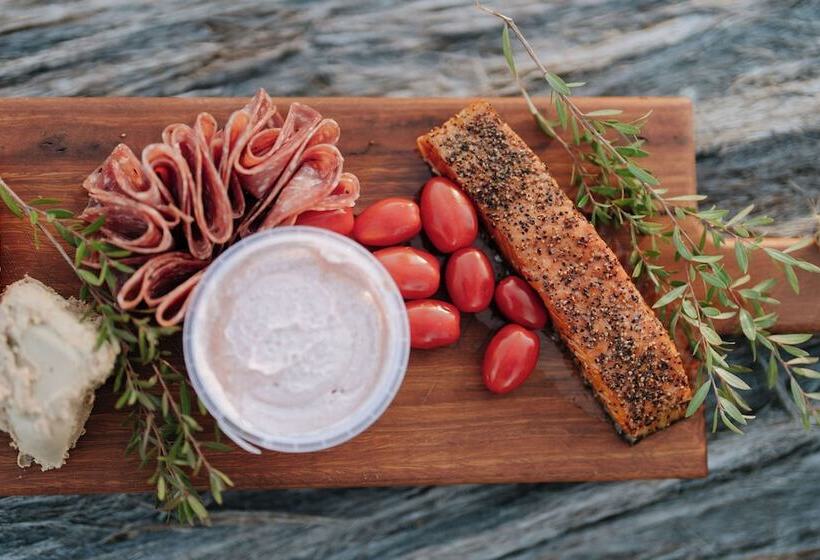 בית מלון כפרי Scribbly Farm Premium Dome Bush Retreat Southern Highlands