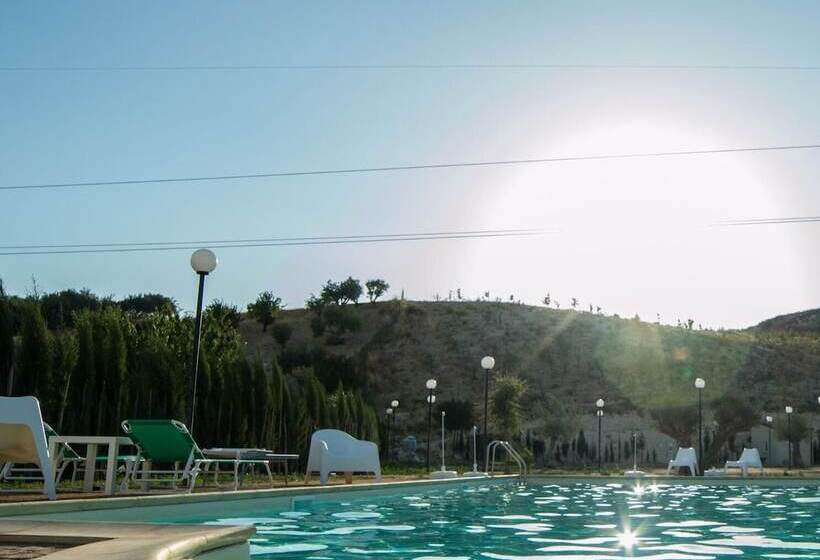 Сельский отель Valguarnera Caropepe