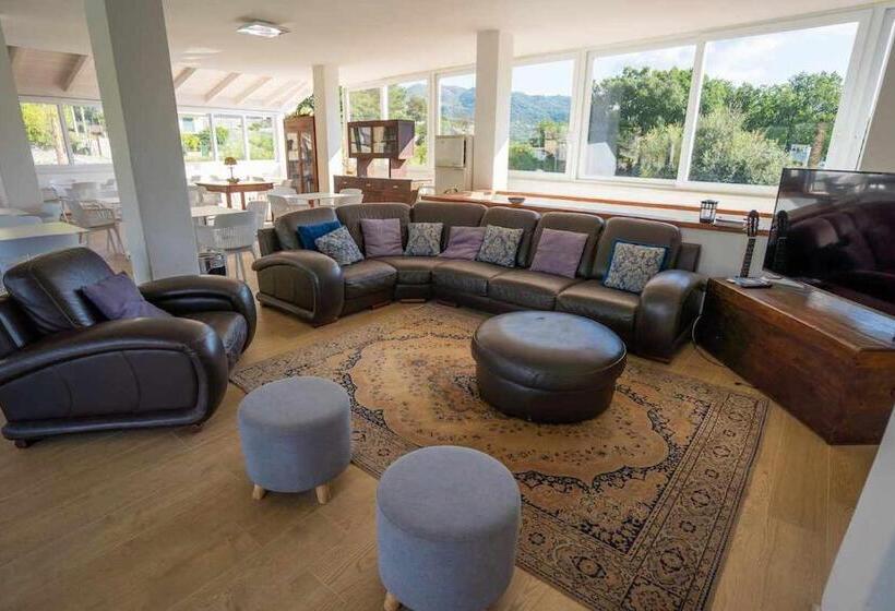 ホテル Santa Lucia