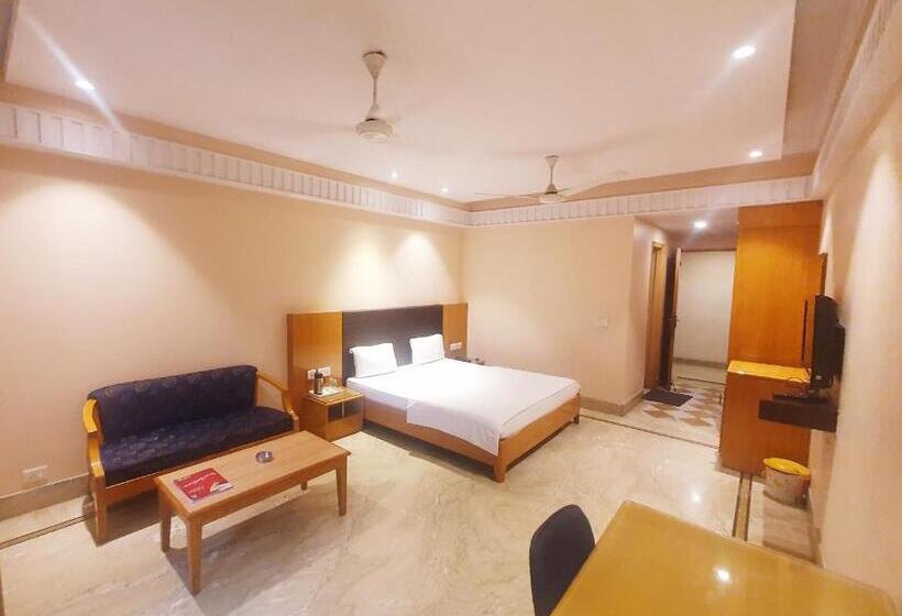 ホテル Shrinath Palace