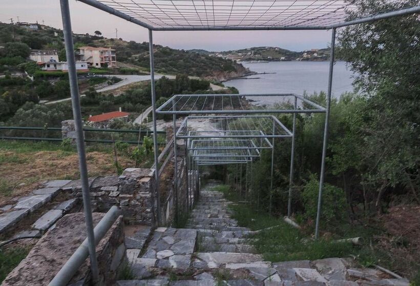 בית מלון כפרי Sonia Rustic Mansion   5bd 30 Sec Walk To Beach