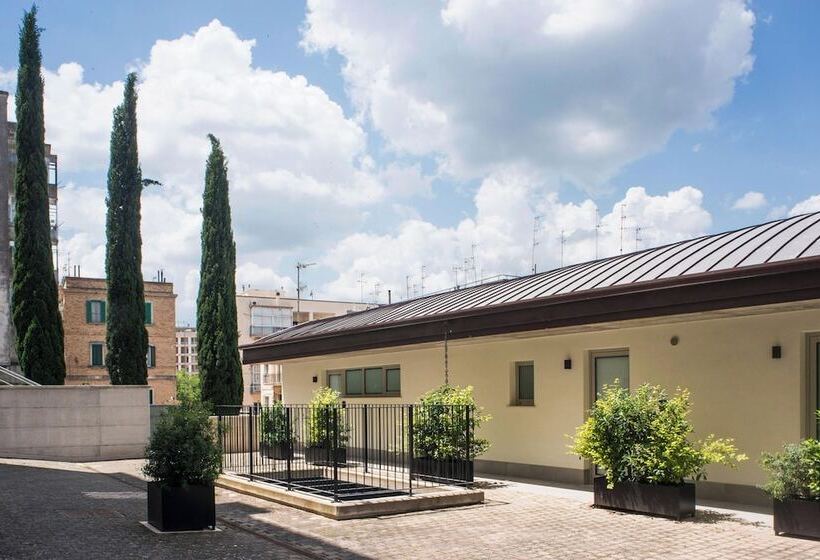 בית מלון כפרי Spazio Gagarin Residence