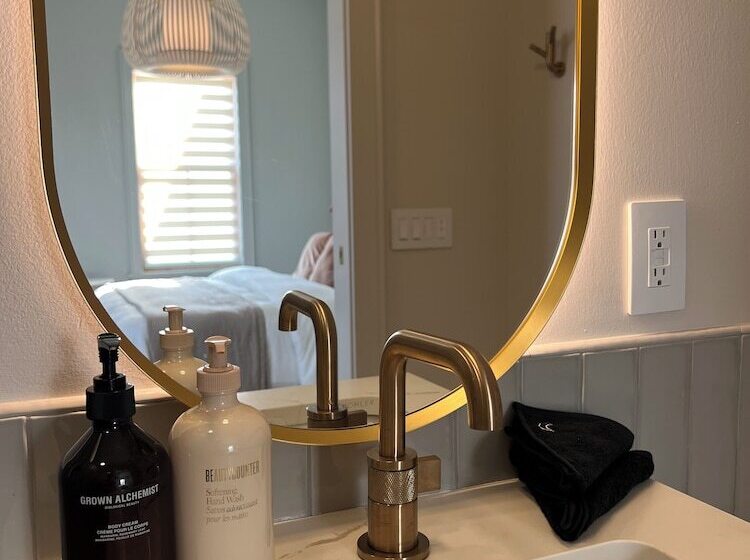 فندق St. James Social