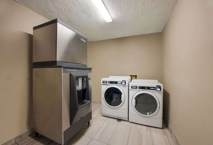 فندق Suburban Studios Canon City