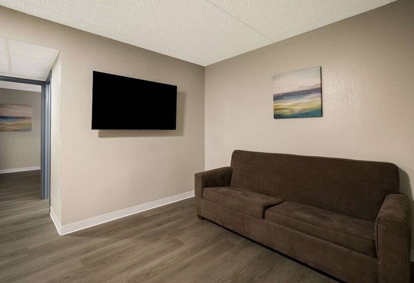 ホテル Suburban Studios Milwaukee Airport