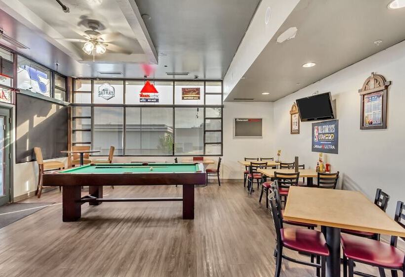 בית מלון כפרי Suburban Studios Salt Lake City Airport