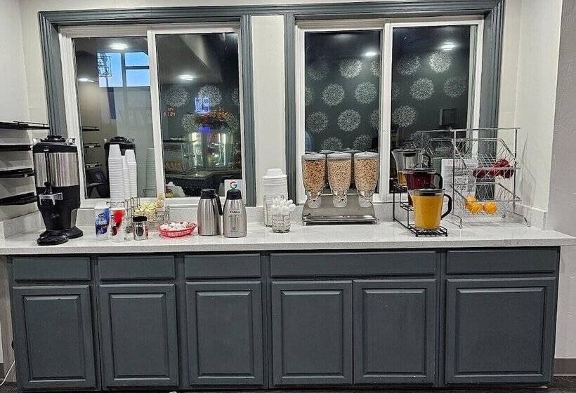 בית מלון כפרי Suburban Studios Salt Lake City Airport