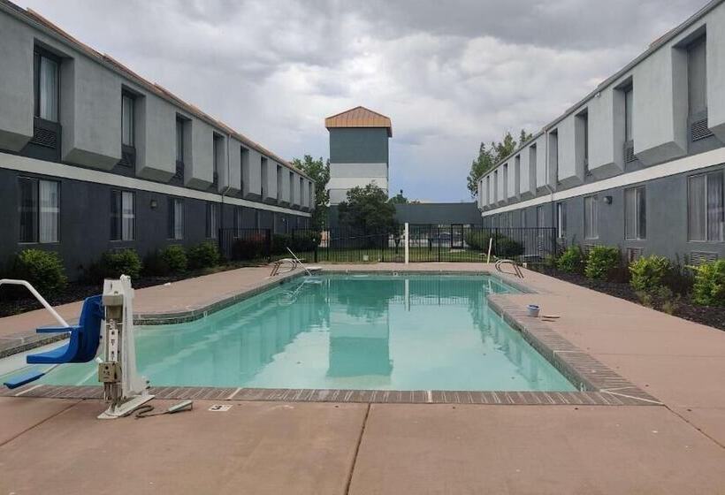 בית מלון כפרי Suburban Studios Salt Lake City Airport