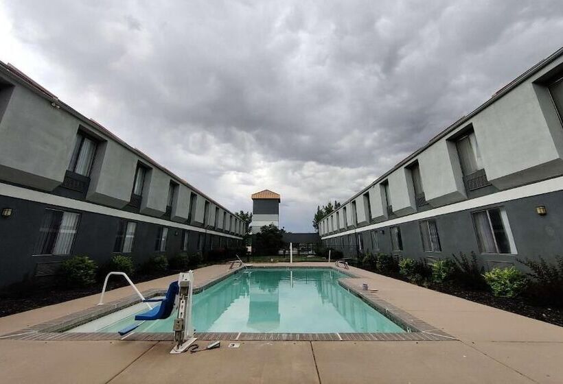 בית מלון כפרי Suburban Studios Salt Lake City Airport